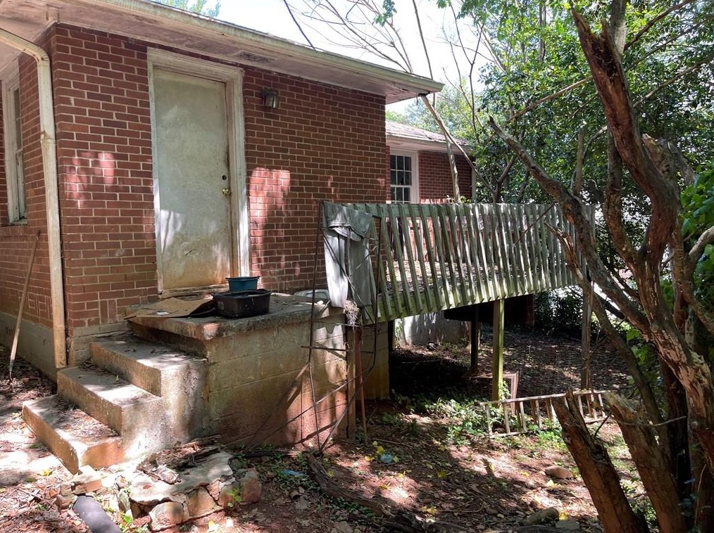 2807 Oakland Ter, Decatur GA  30032-5518 exterior