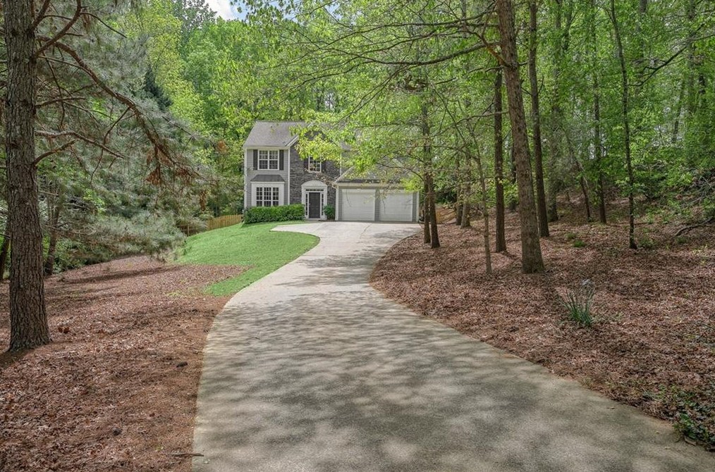 135 Sable Pointe Dr, Alpharetta, GA 30004-2773