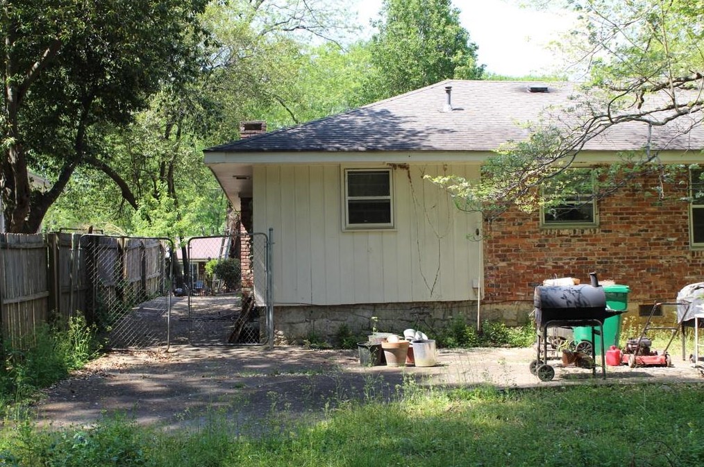 1615 Tanager Cir, Decatur GA  30032-3726 exterior