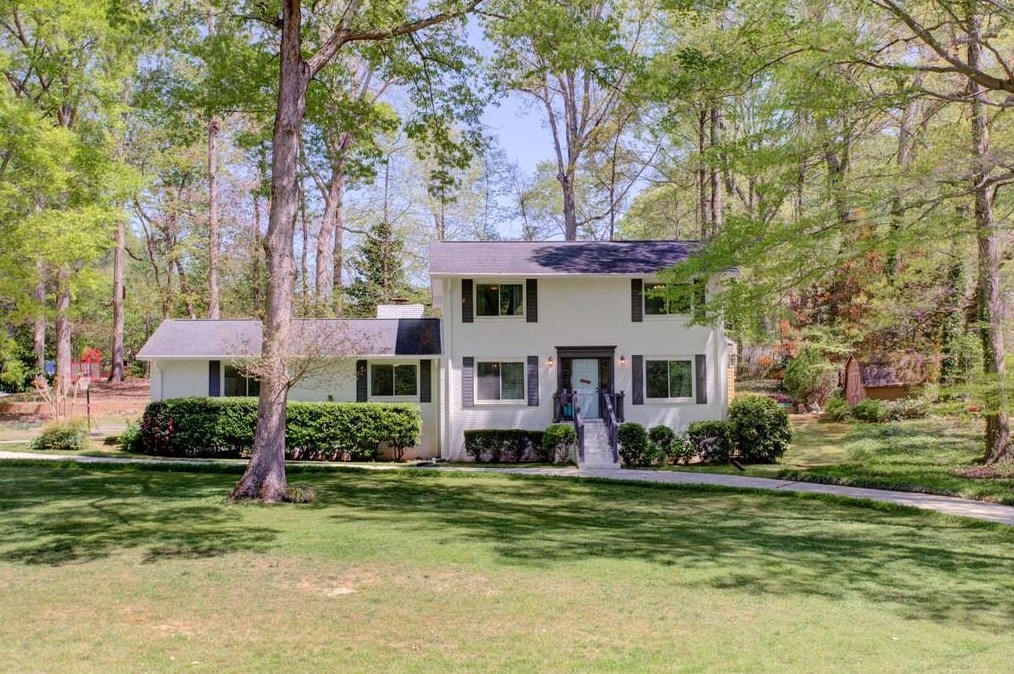 890 Brentwood Dr, Smyrna GA  30082-3404 exterior