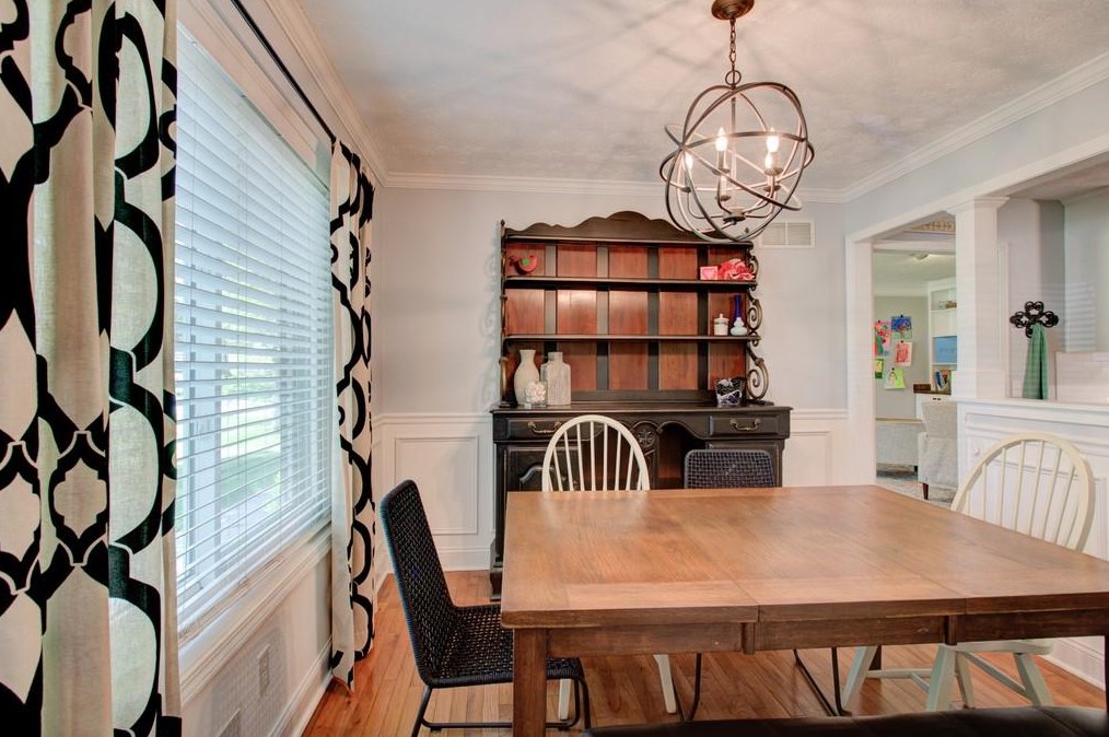 890 Brentwood Dr, Smyrna GA  30082-3404 exterior