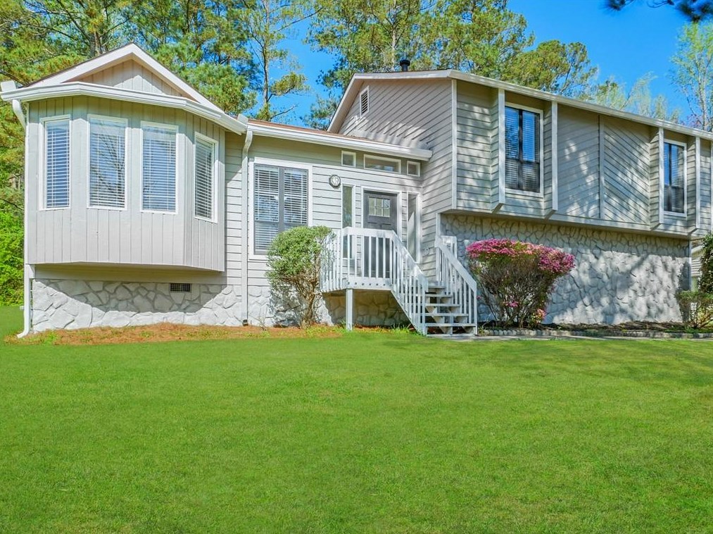 1945 Chateau Ln, Lithia Springs, GA 30122
