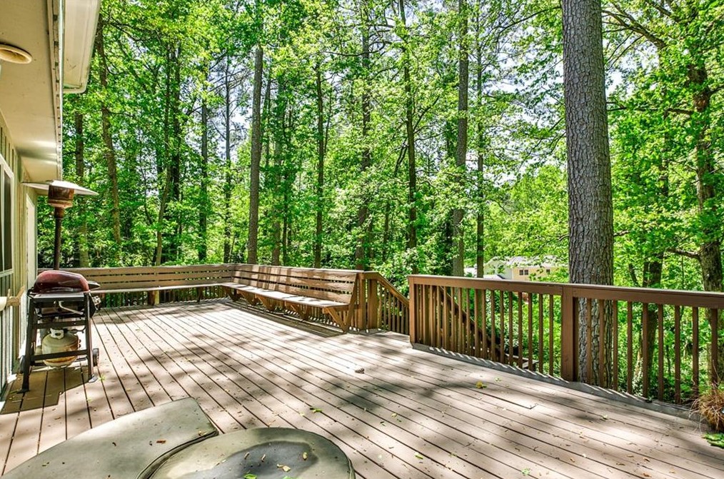 4512 Sharon Valley Ct, Atlanta GA  30338-5952 exterior