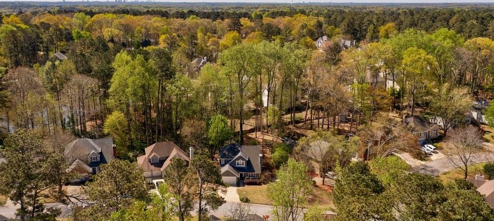 905 Litchfield Pl, Roswell, GA 30076-1359