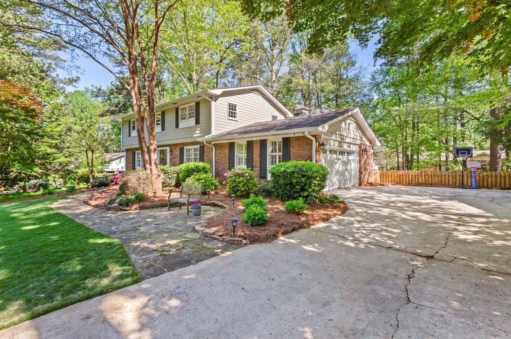 1620 Rochelle Dr, Atlanta, GA 30338-6036