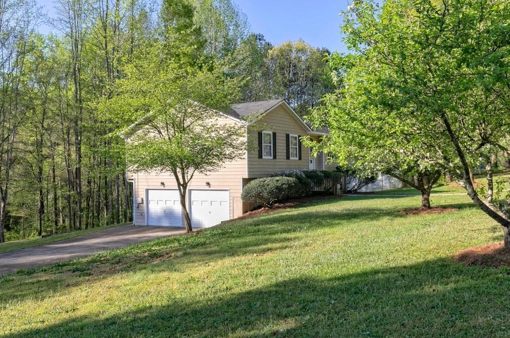 16 Prospectors Ct, Hiram, GA 30141