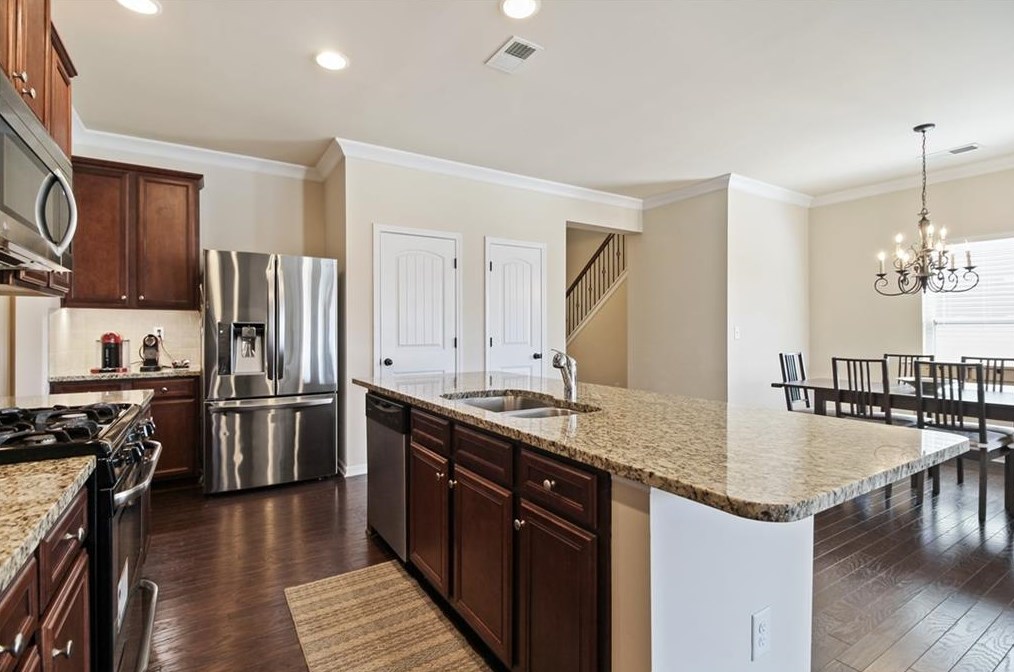 5078 Jack Dr, Decatur GA  30035-6013 exterior