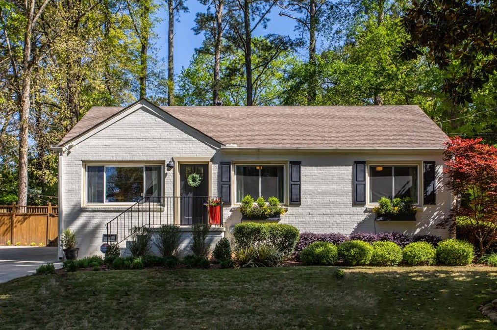 2222 Desmond Dr, Decatur GA  30033-4742 exterior