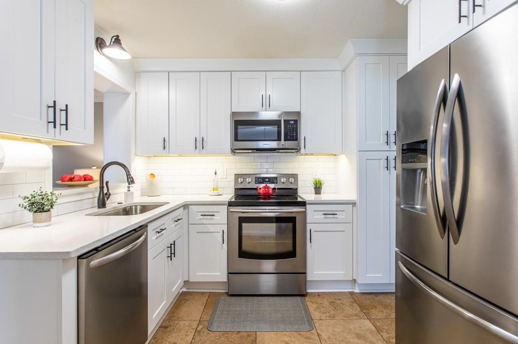 2222 Desmond Dr, Decatur GA  30033-4742 exterior