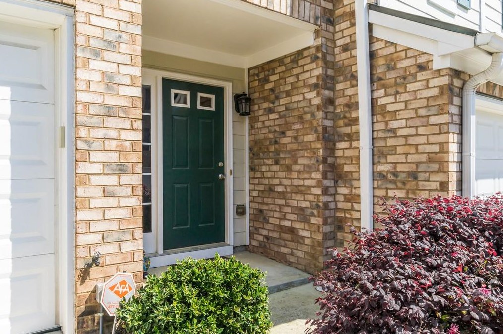 6007 Turfway Park Ct, Buford, GA 30518