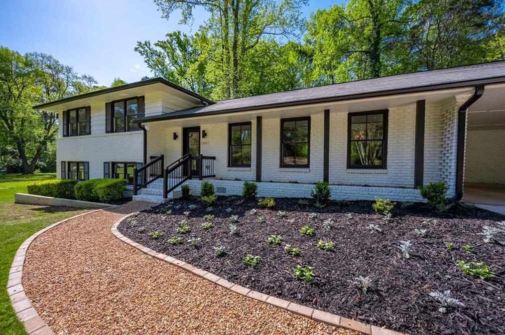 2801 Riderwood Dr, Decatur GA  30033-1532 exterior