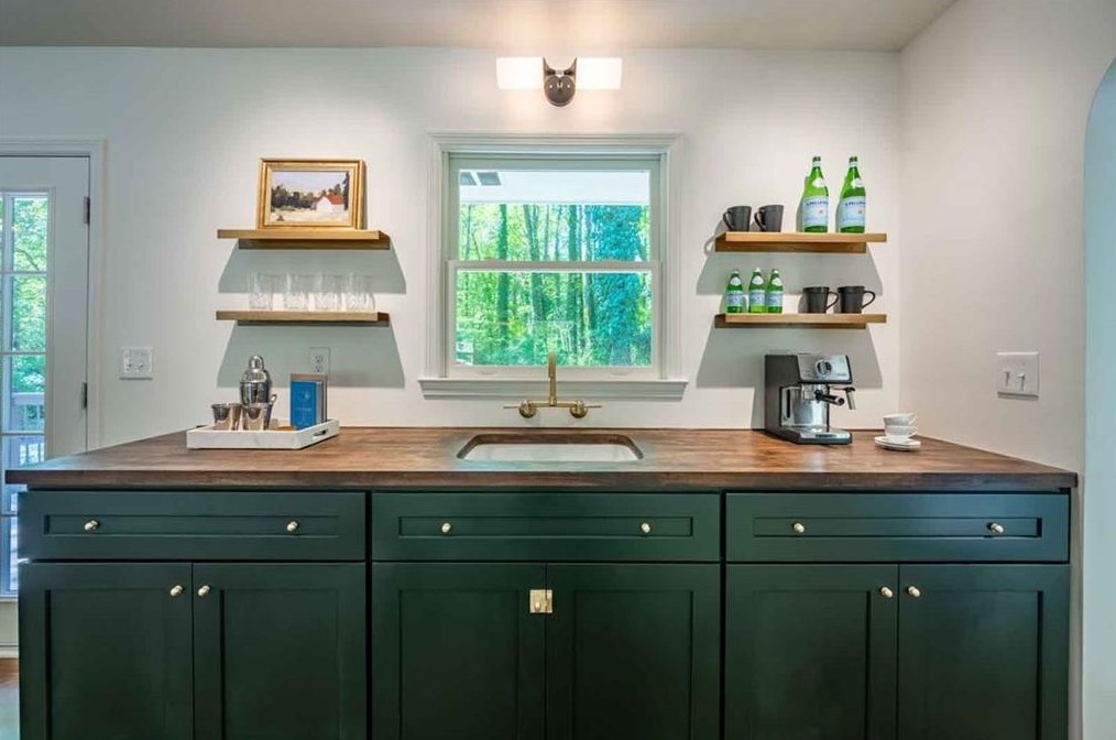 2801 Riderwood Dr, Decatur GA  30033-1532 exterior