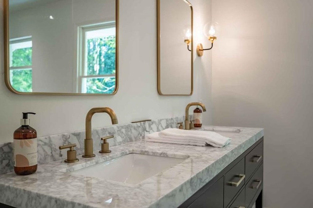 2801 Riderwood Dr, Decatur GA  30033-1532 exterior