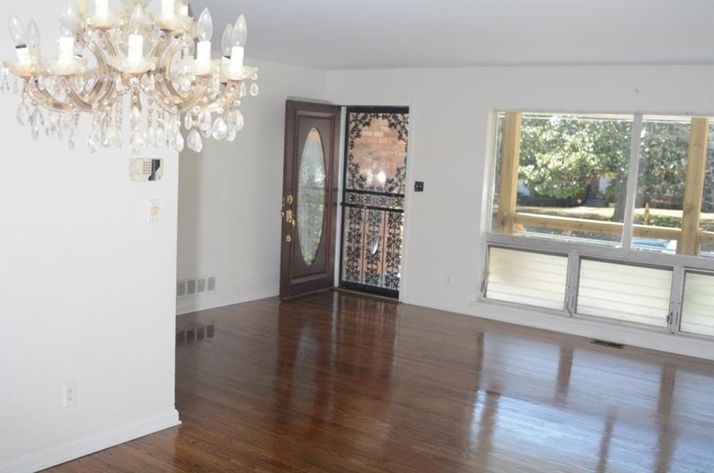 2403 Shamrock Dr, Decatur GA  30032-7149 exterior