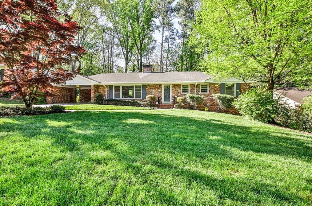 2371 Heather Dr, Decatur GA  30033-2701 exterior