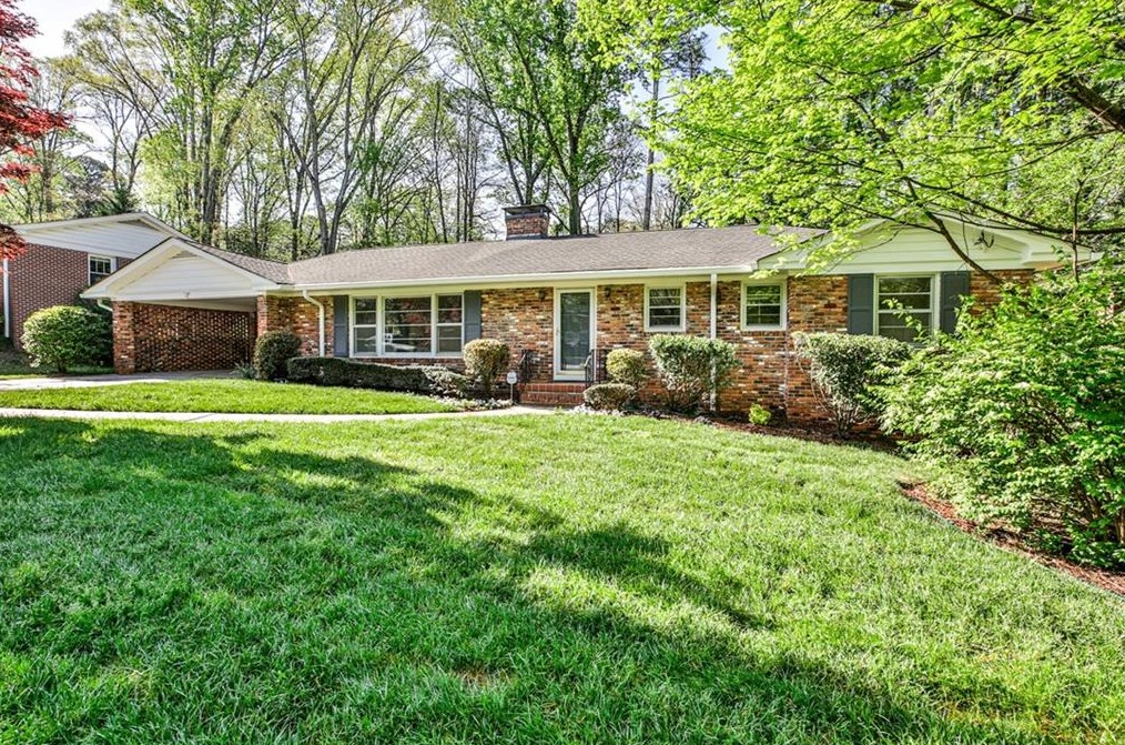 2371 Heather Dr, Decatur, GA 30033-2701