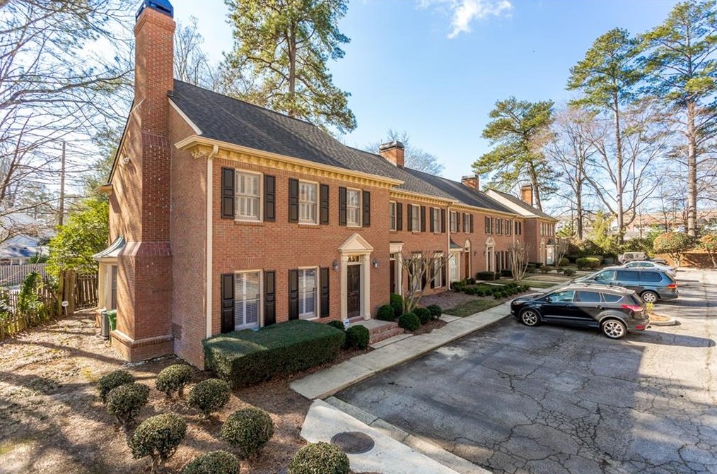294 Windsor Pkwy, Atlanta, GA 30342