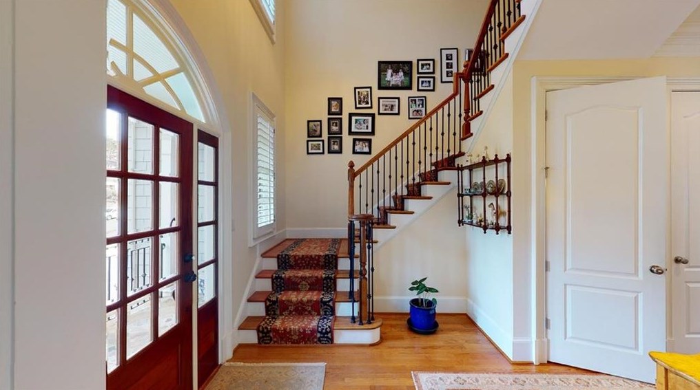 1816 Rosalind Dr, Atlanta, GA 30329-2540
