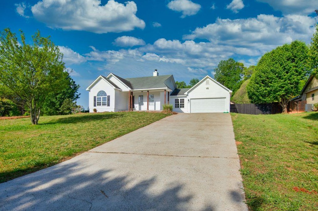 213 Whistleville Ct, Winder, GA 30680-7848