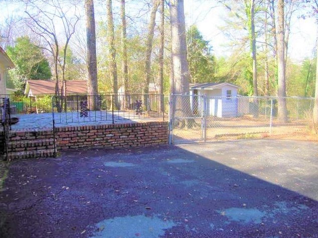 2300 Fisher Trl Ne, Atlanta, GA 30345
