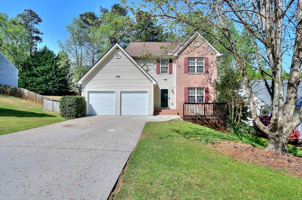 5330 Regency Lake Ct, Buford, GA 30518