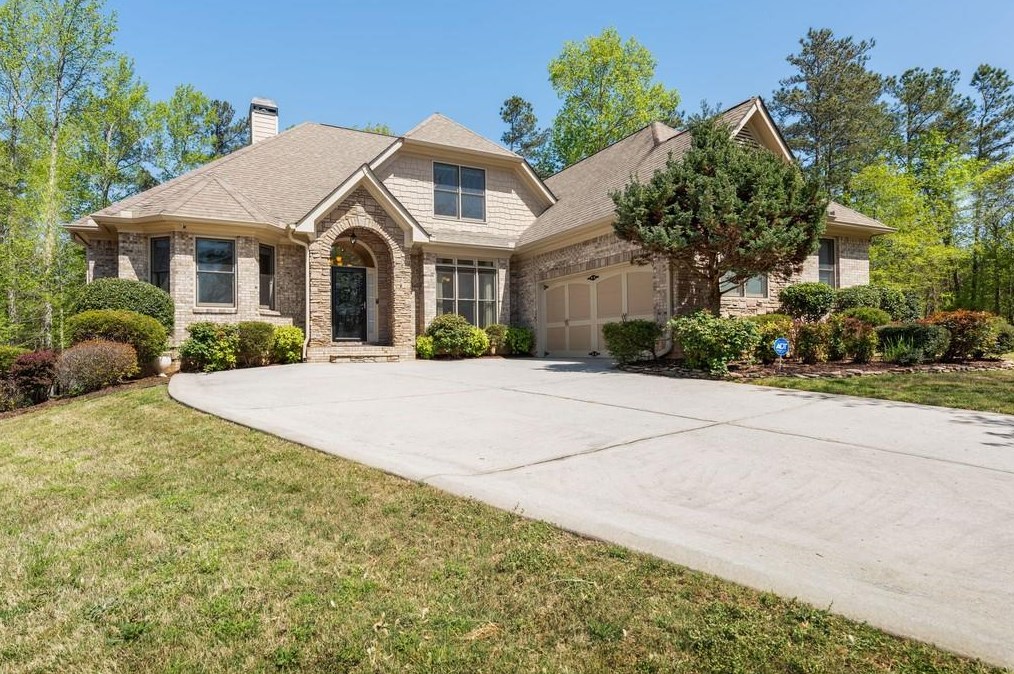 7290 Bluewater Ln, Douglasville, GA 30135-6405