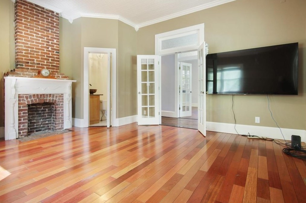 1972 Whittier Ave, Atlanta GA  30318-1049 exterior