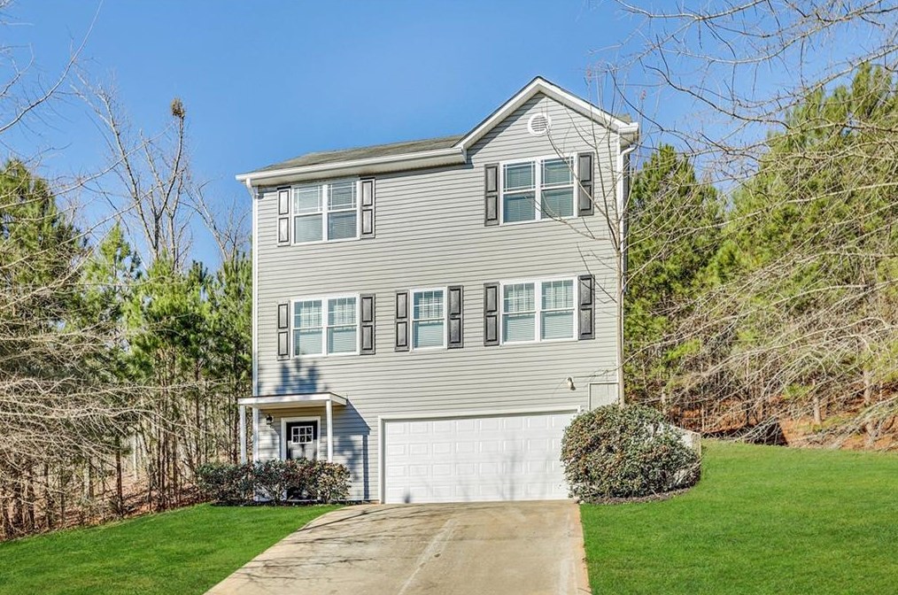 280 Green Commons Dr, Porterdale, GA 30016
