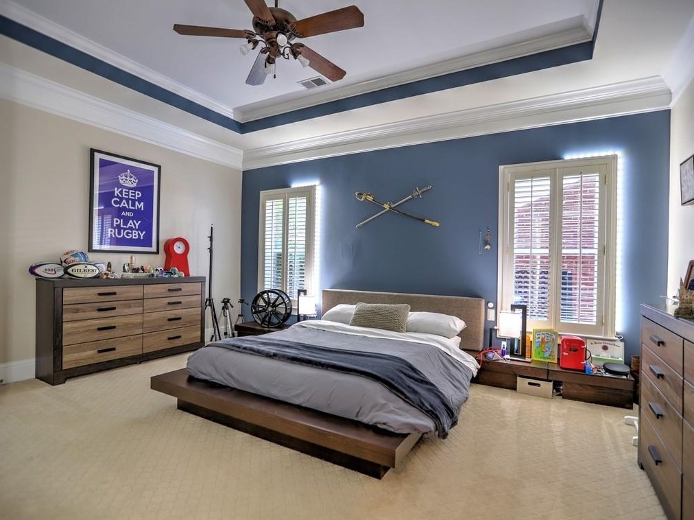 3163 Windsor Lake Dr, Atlanta GA  30319-2374 exterior