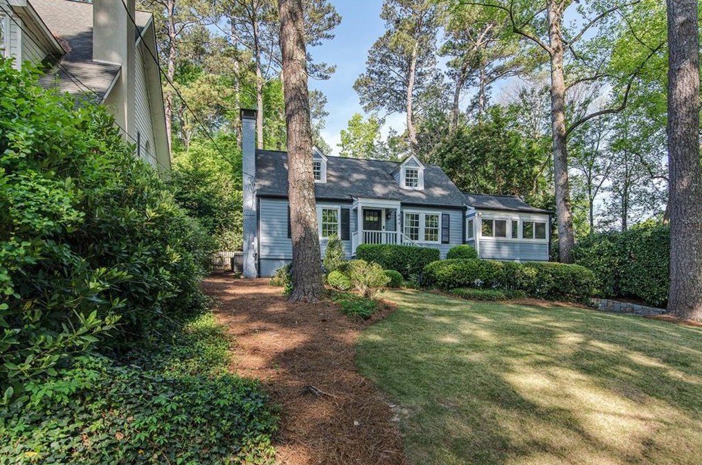 444 Overbrook Dr, Atlanta, GA 30318-2635