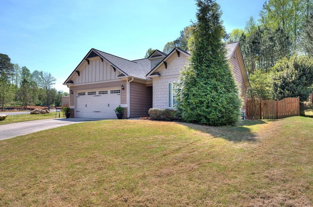 210 Mcbee Pl, Dallas, GA 30132-4014