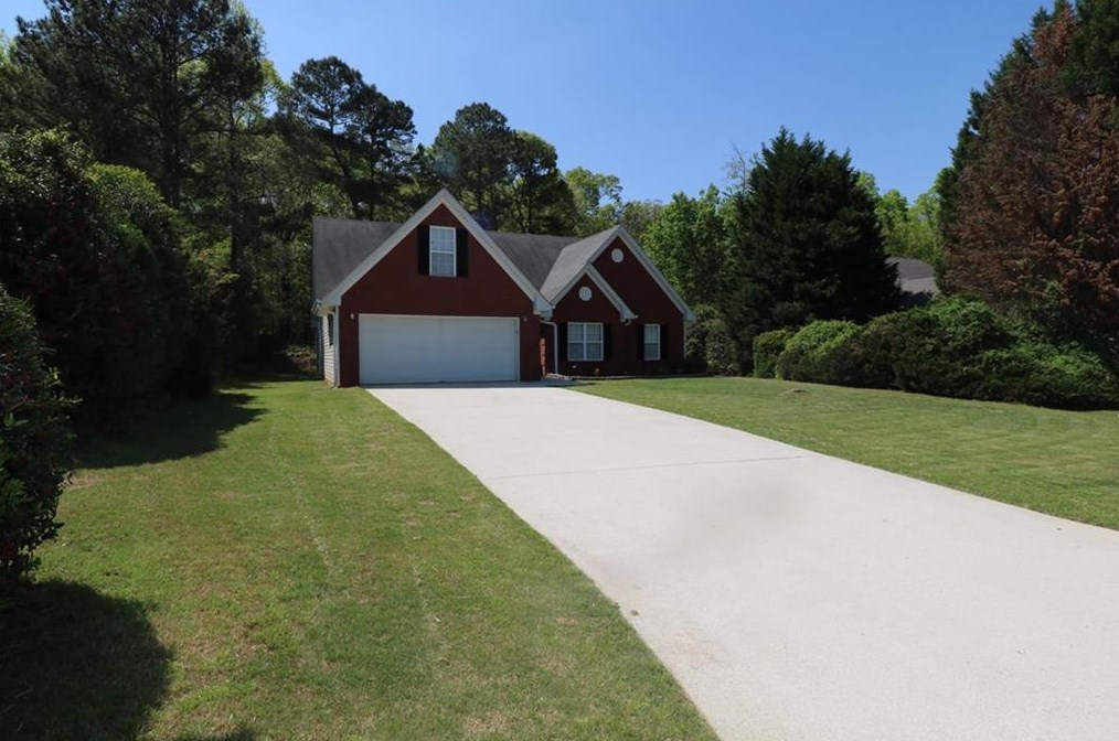 755 Pebble Blvd, Porterdale, GA 30016