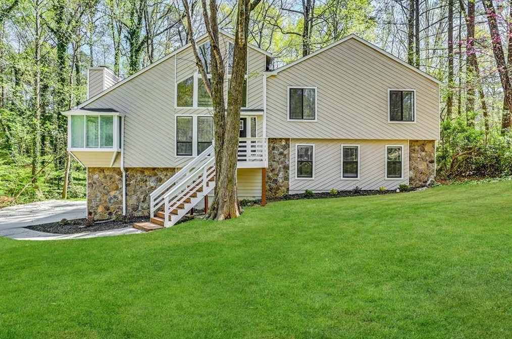 5026 Tanaga Ct, Stone Mountain, GA 30087