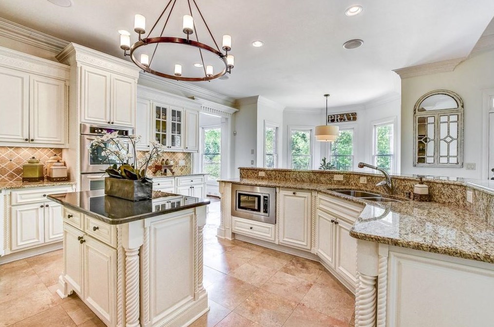 908 Carriage Path, Smyrna GA  30082-4761 exterior