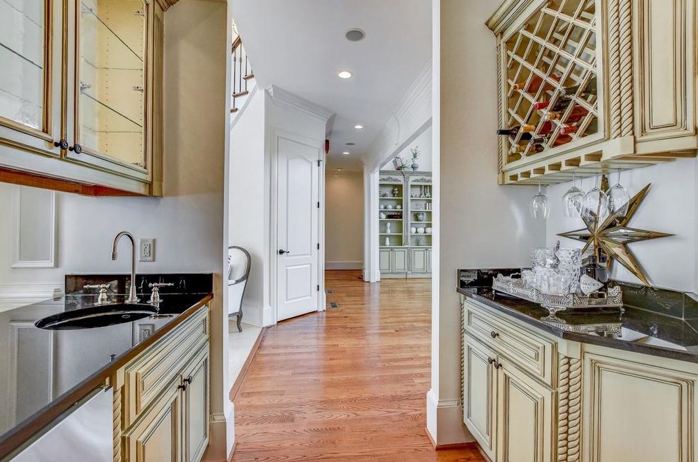 908 Carriage Path, Smyrna GA  30082-4761 exterior