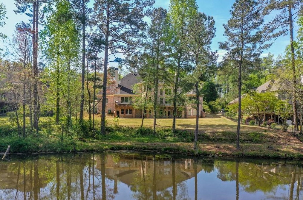 908 Carriage Path, Smyrna GA  30082-4761 exterior