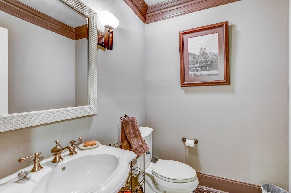 908 Carriage Path, Smyrna GA  30082-4761 exterior