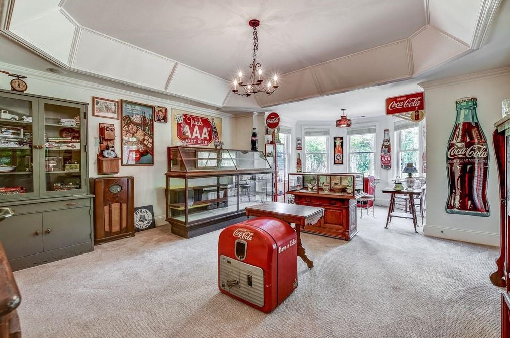 908 Carriage Path, Smyrna GA  30082-4761 exterior