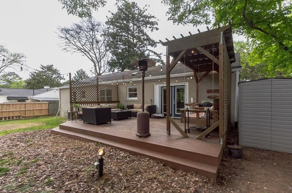 2331 Sanford Rd, Decatur GA  30033-5511 exterior