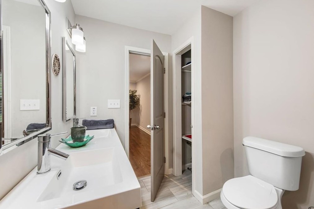 1955 Glenmar Dr, Decatur GA  30032-5147 exterior