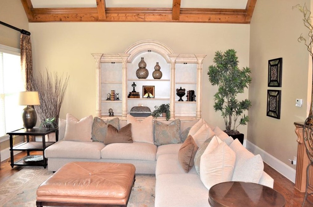 912 Carriage Path, Smyrna GA  30082-4761 exterior