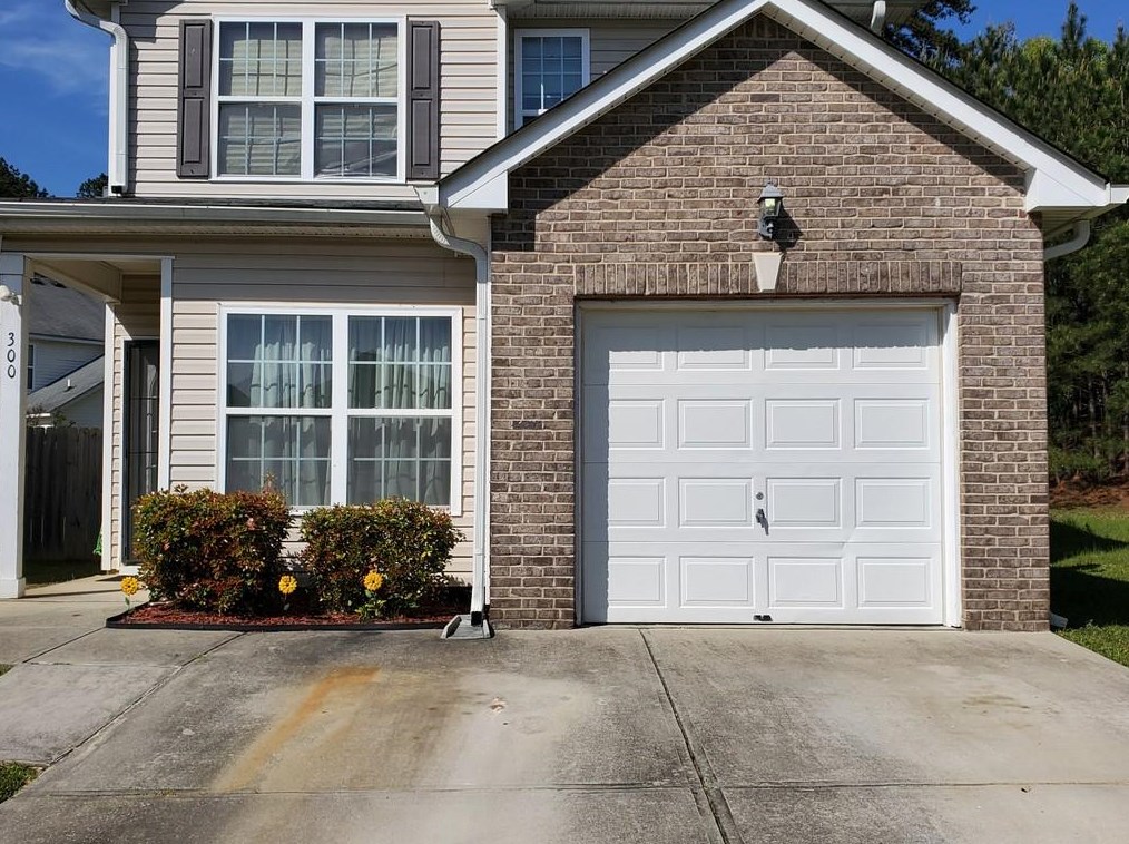 300 Dressage Ct, Riverdale, GA 30296