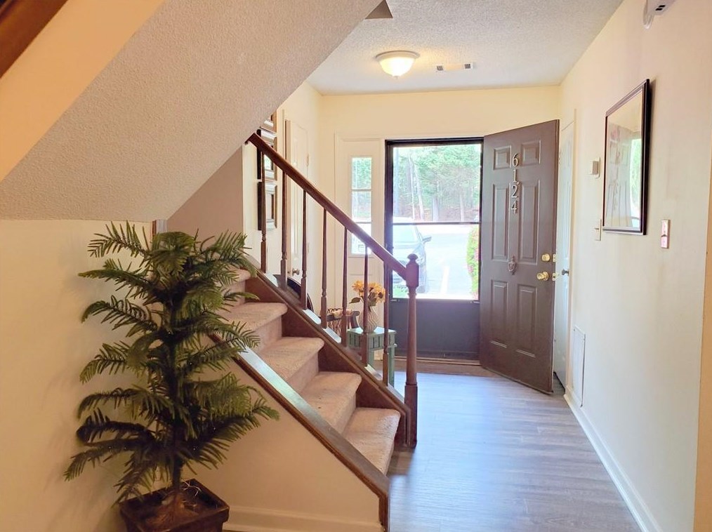 6124 Wintergreen Rd, Norcross, GA 30093-3723