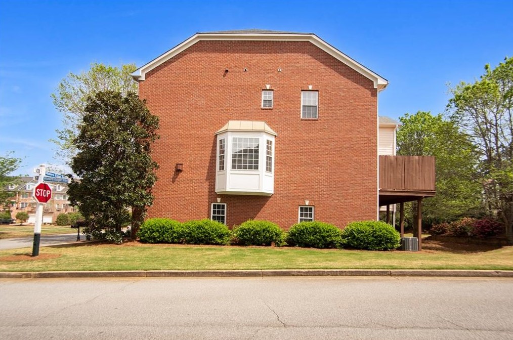 4902 Waters Edge Trl, Roswell, GA 30075-8230