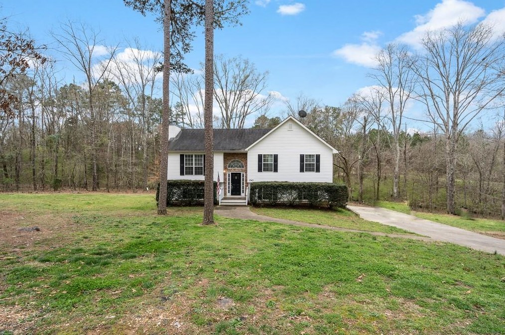 1743 6th Street Rd, Cedartown, GA 30125