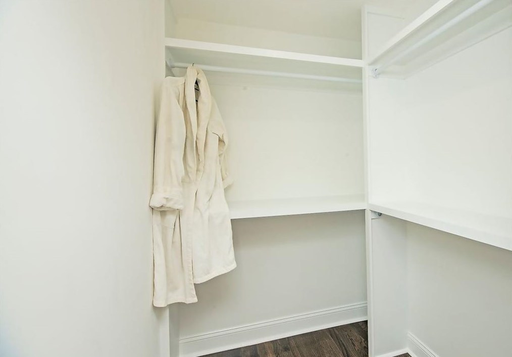 3145 Pinehill Dr, Decatur GA  30032-2801 exterior