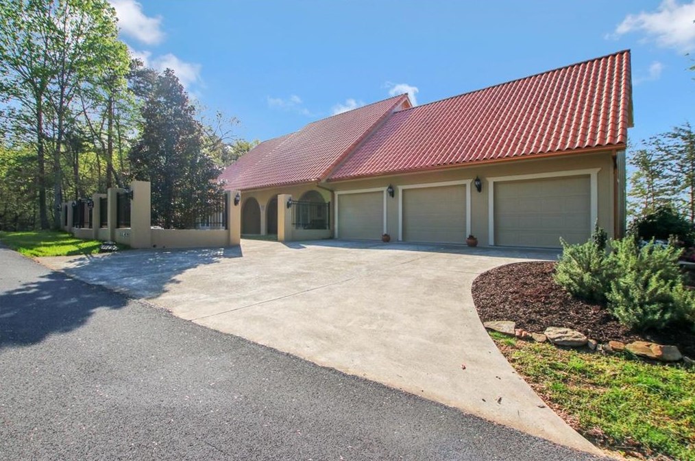 149 Indian Oak Dr, Waleska, GA 30183-4033