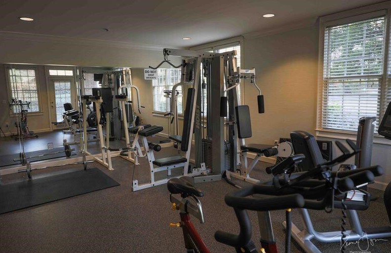 1735 Peachtree St, Atlanta GA  30309-7019 exterior