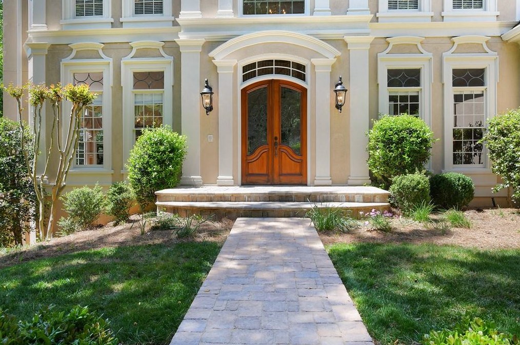 3435 Newport Bay Dr, Alpharetta, GA 30005-7820