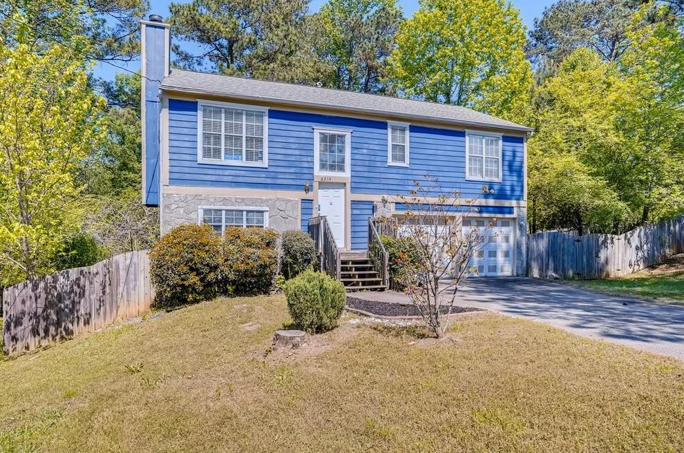 6214 Crow Ct, Rex, GA 30273